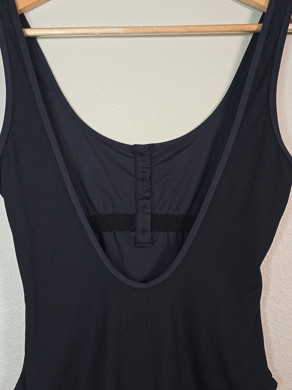 L×SPACE Riding High Ribbed Float On Black One Piece Swimming Suit Size 8. - Picture 8 of 9